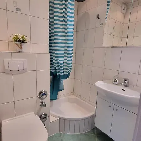 L10-005 * Heiligenhafen